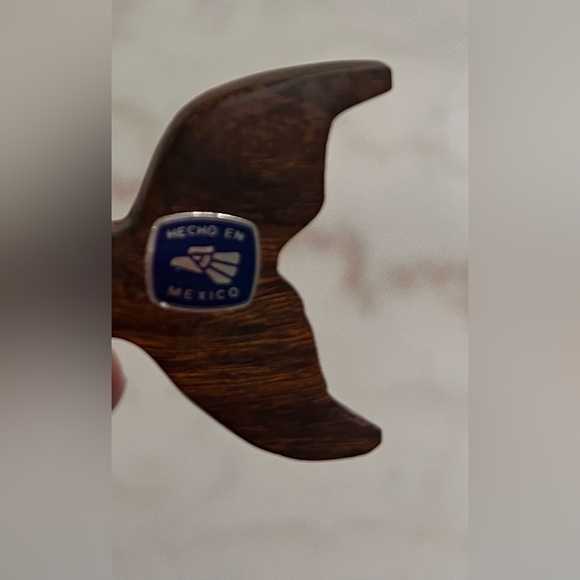 Hand Carved Ironwood Small  6 Inch Dolphin Sculpture Walnut Finish Mexico - Picture 4 of 4